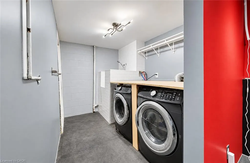 415 Bairstow Crescent #4