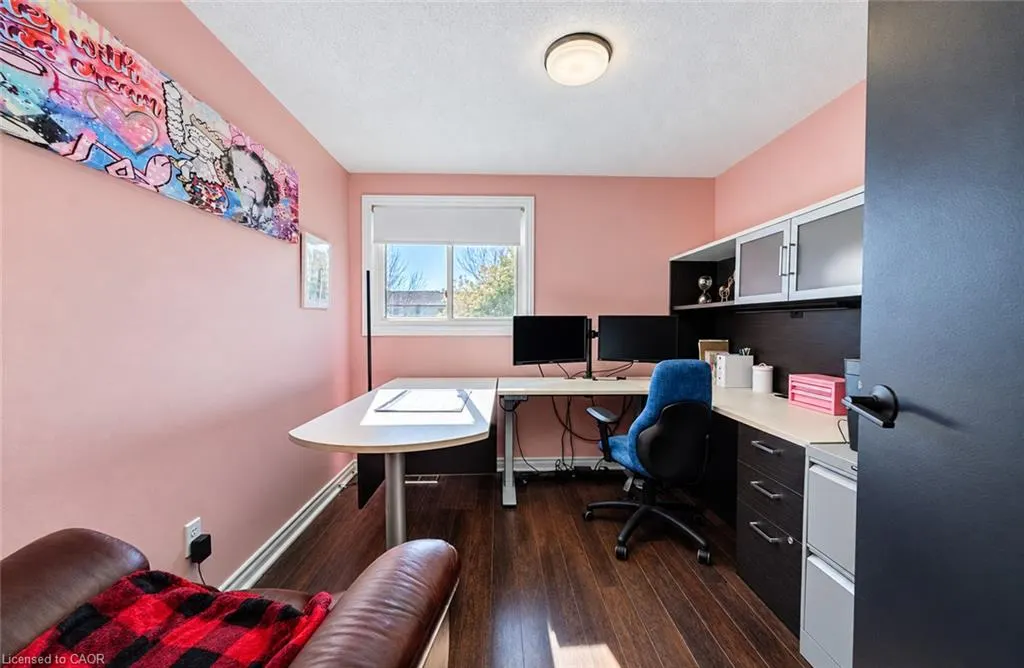 415 Bairstow Crescent #4