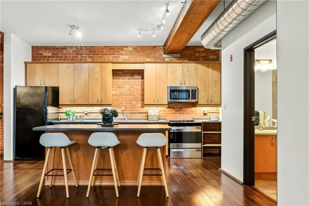 357 Hunter Street W #13