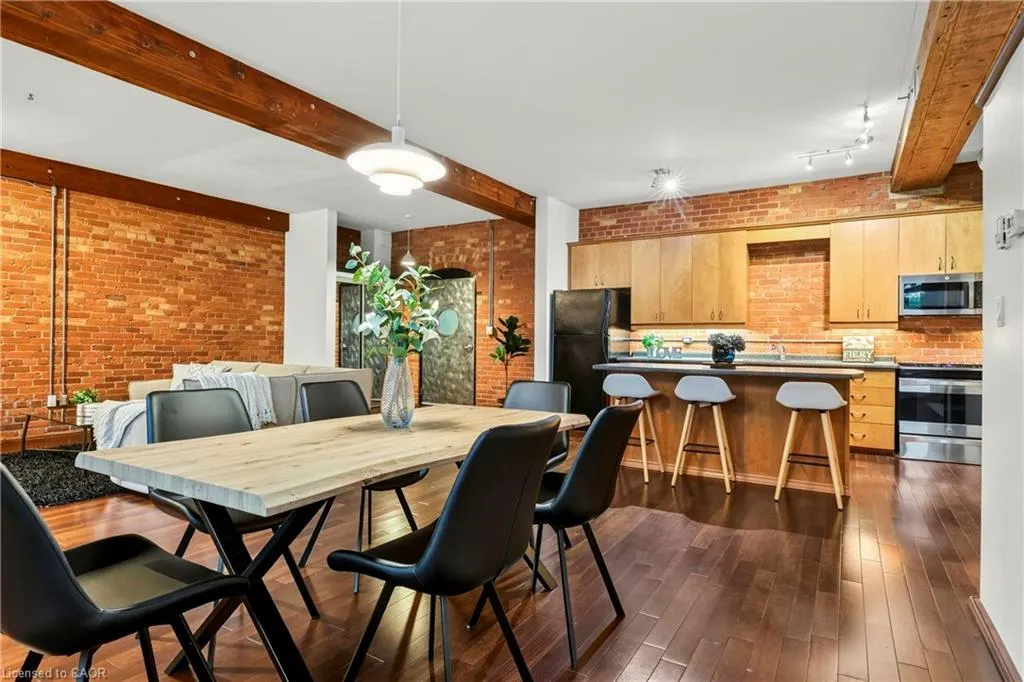 357 Hunter Street W #13