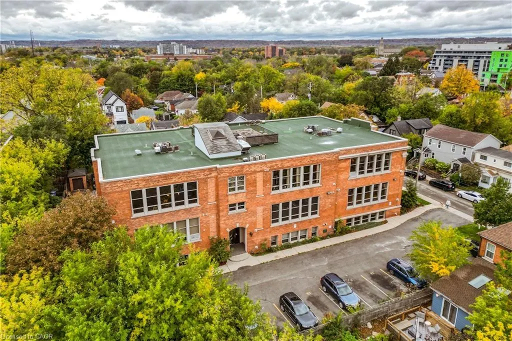 357 Hunter Street W #13