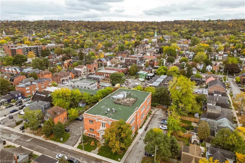 357 Hunter Street W #13