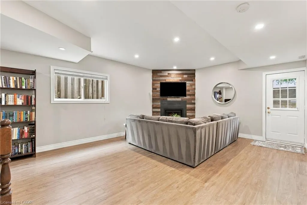 63 Northridge Drive