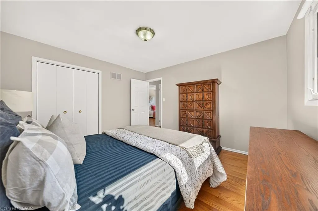3 Harvard Place
