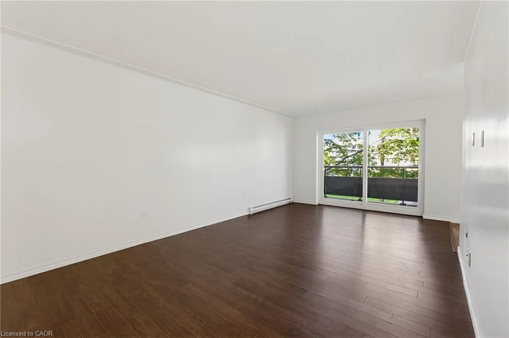 11 Woodman Drive S #210