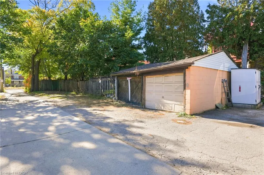 26 Sherman Avenue N