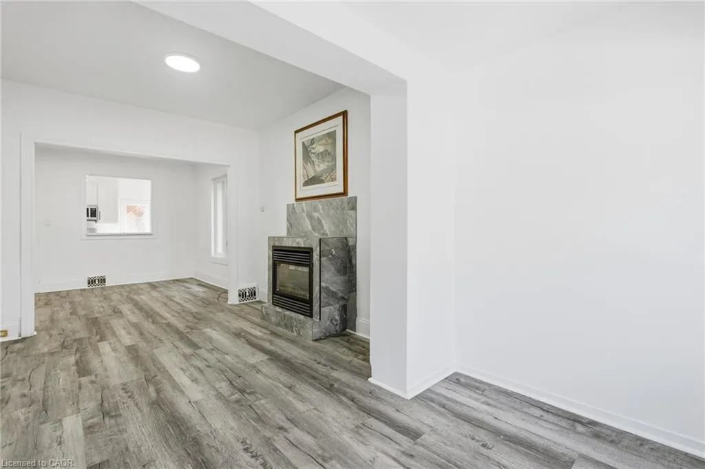 26 Sherman Avenue N