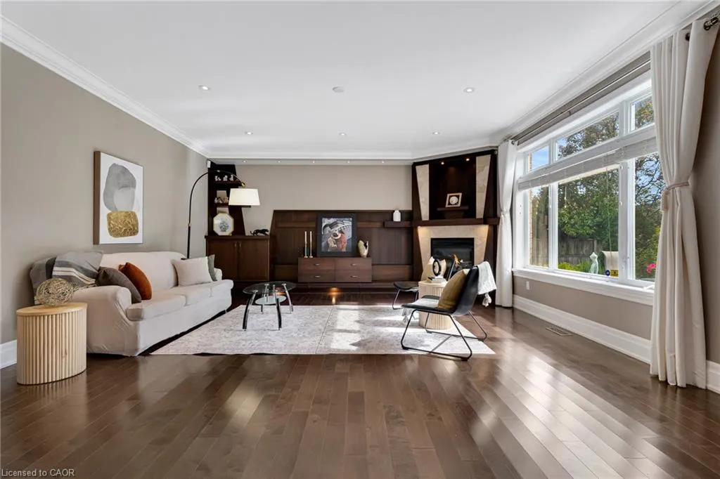 213 Deer Ridge Drive