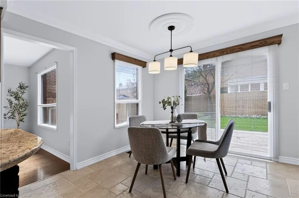 279 Hickory Circle