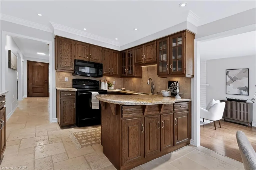 279 Hickory Circle