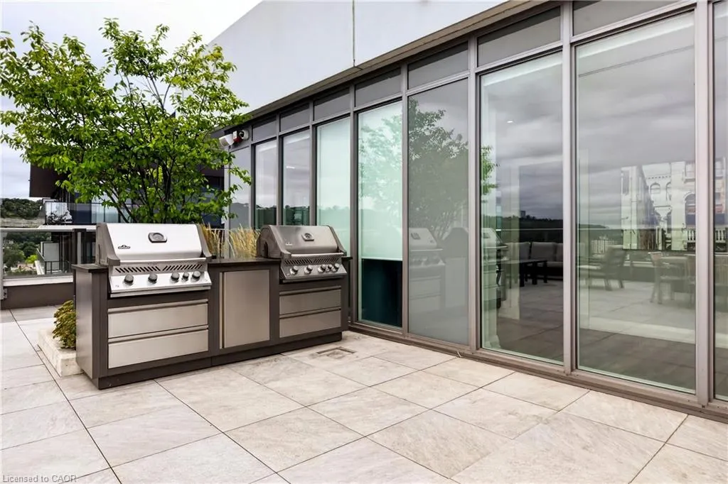 212 King William Street #812