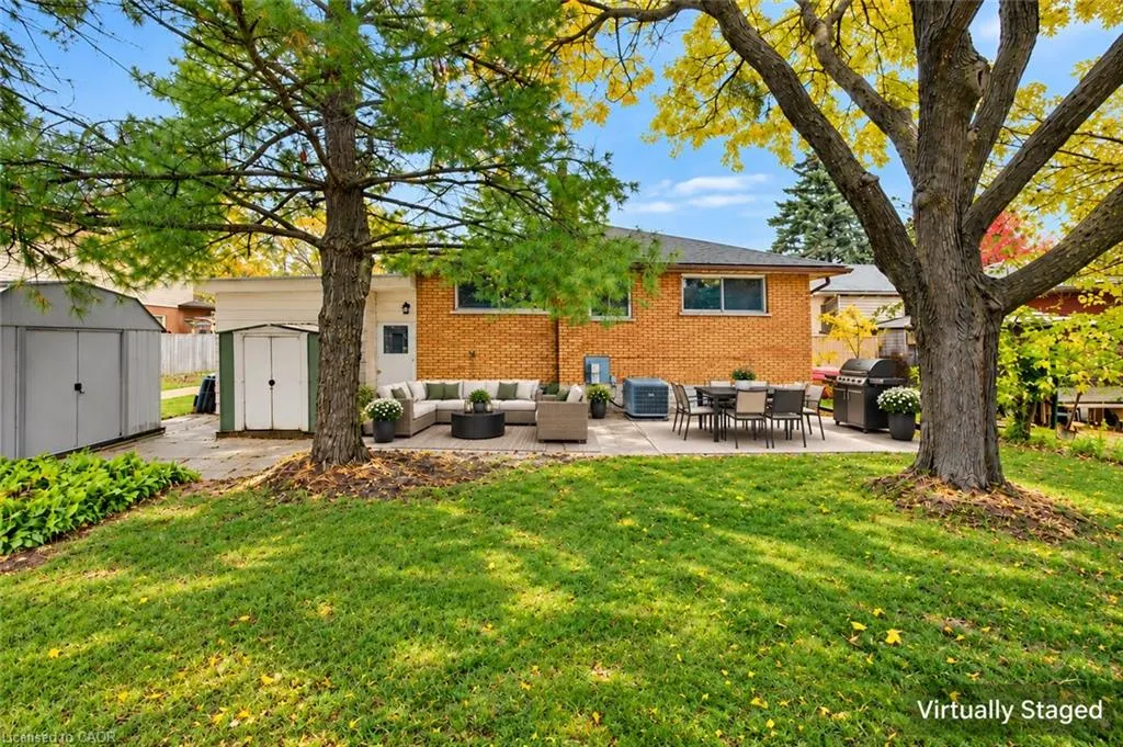 25 Applewood Avenue