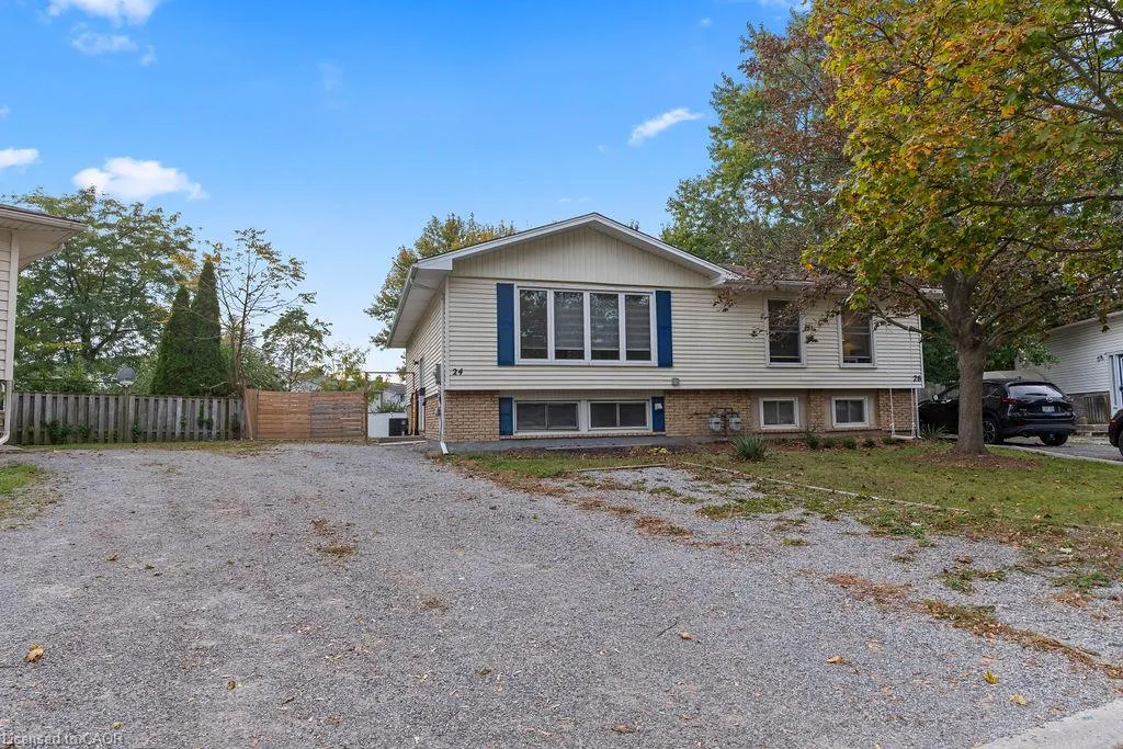24 Tara Crescent