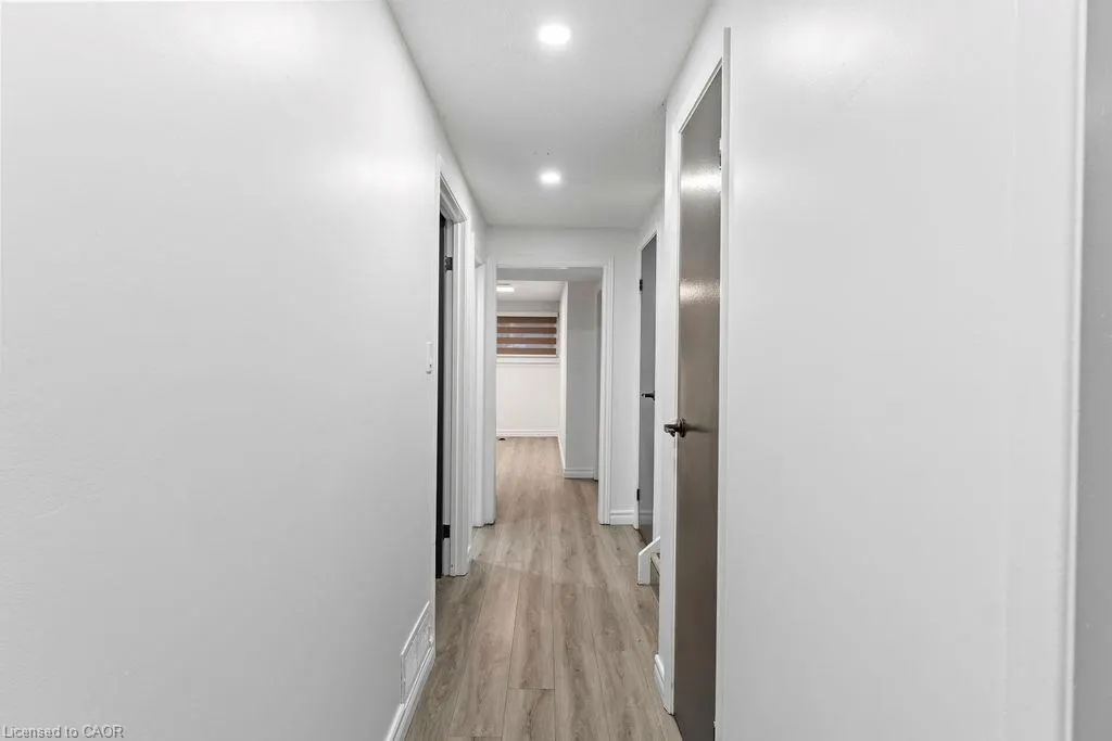 24 Tara Crescent