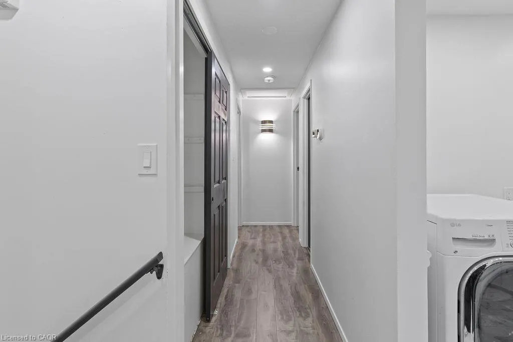 24 Tara Crescent