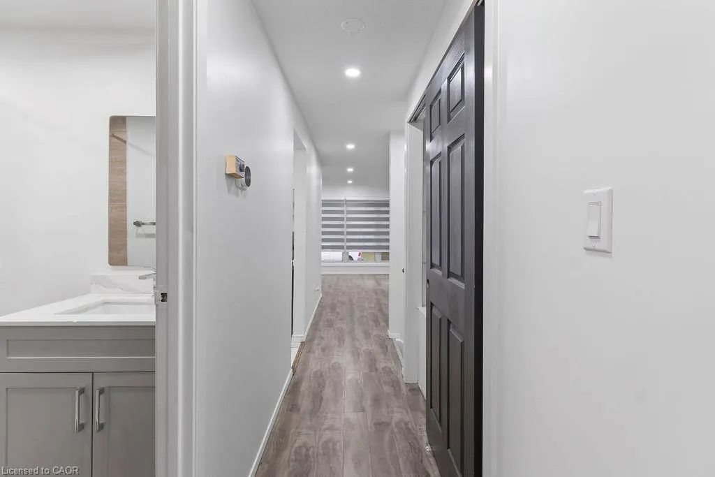 24 Tara Crescent