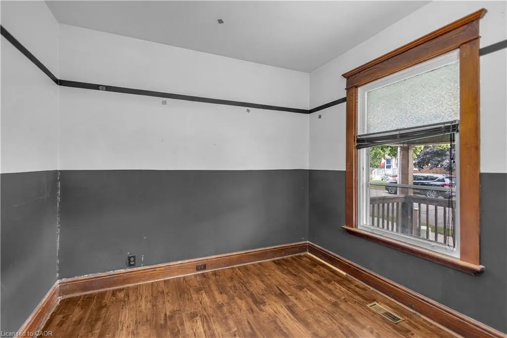 49 Mintern Avenue