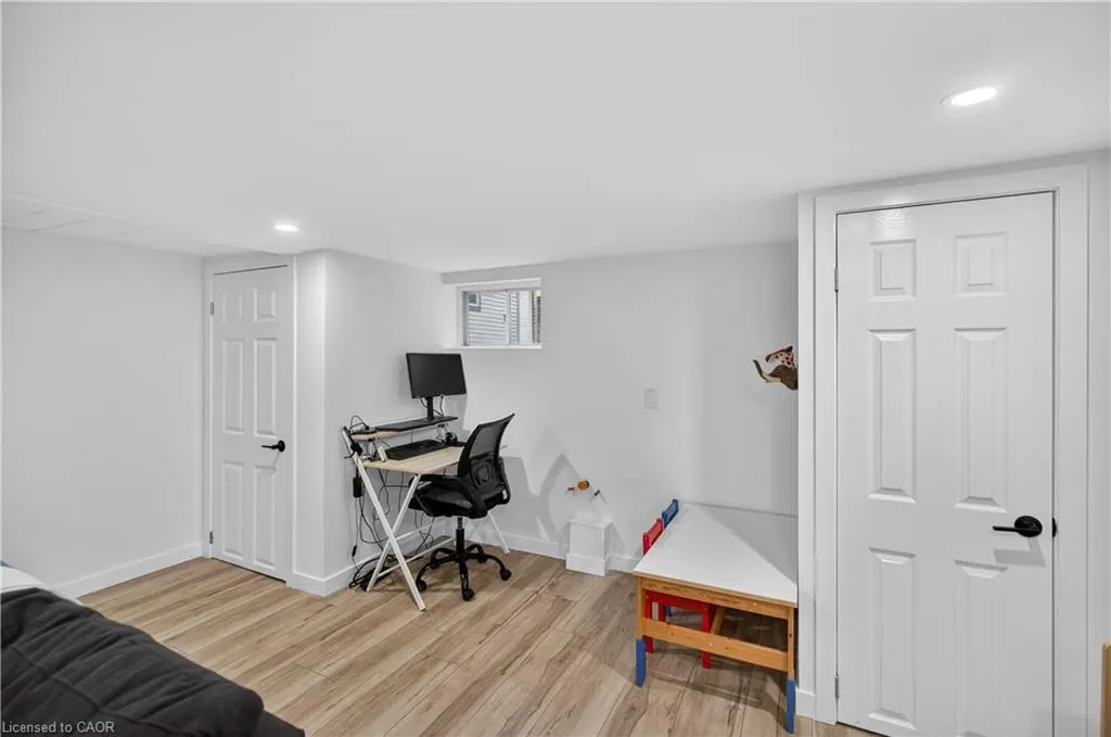 486 East 38th Street