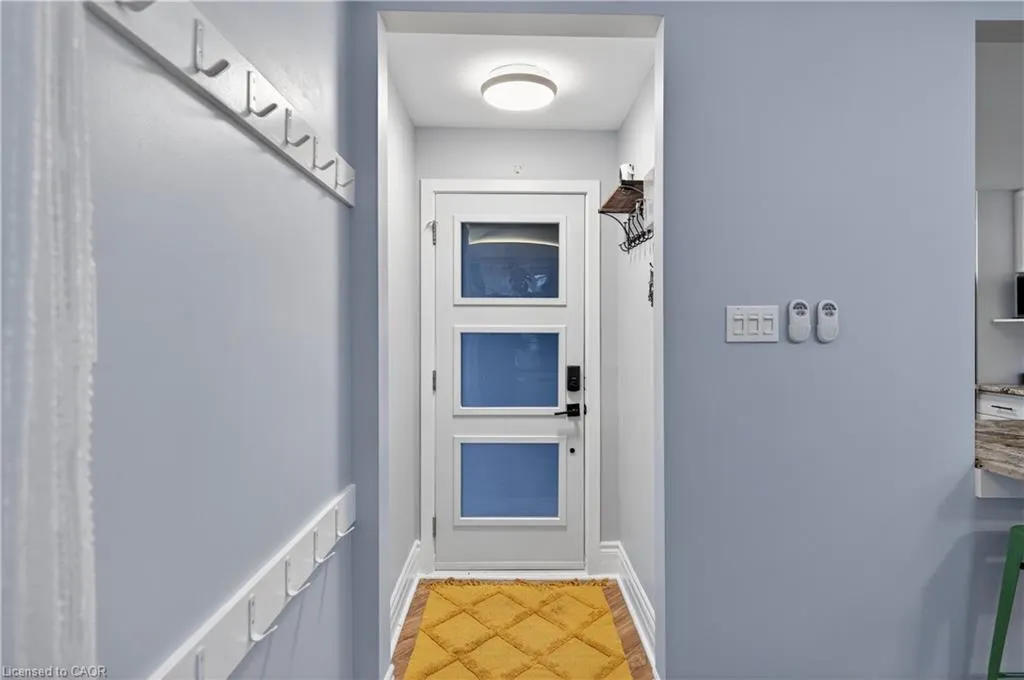 486 East 38th Street