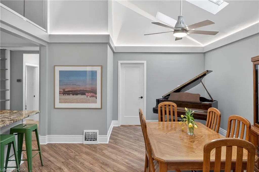 486 East 38th Street