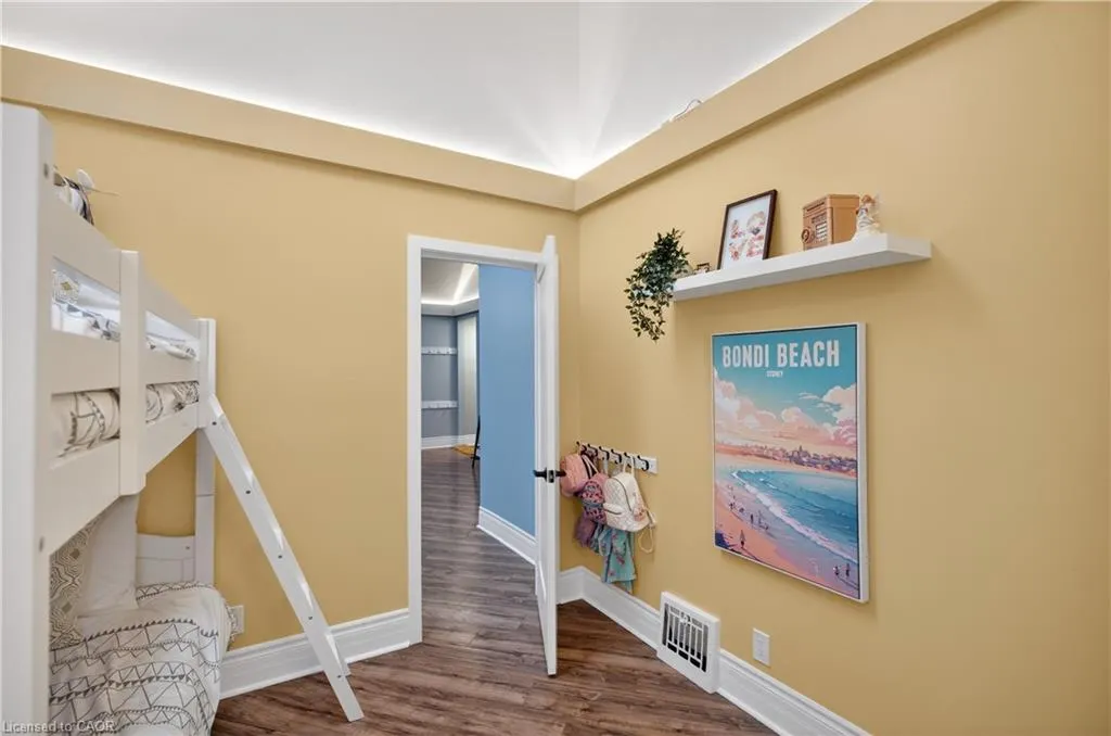 486 East 38th Street