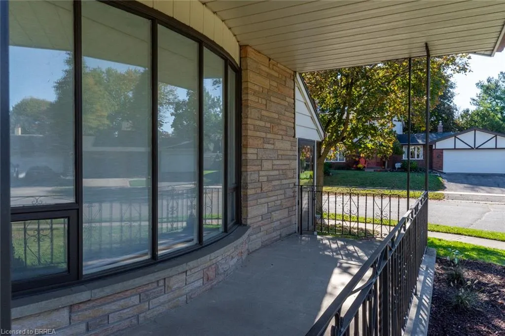 30 Woodway Trail