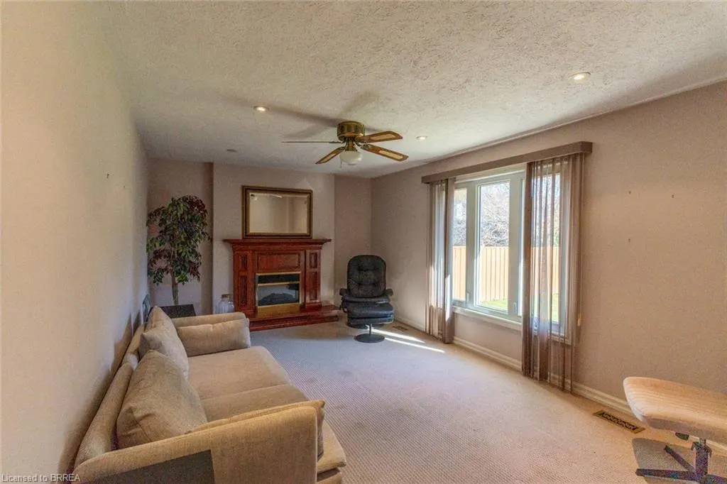 30 Woodway Trail