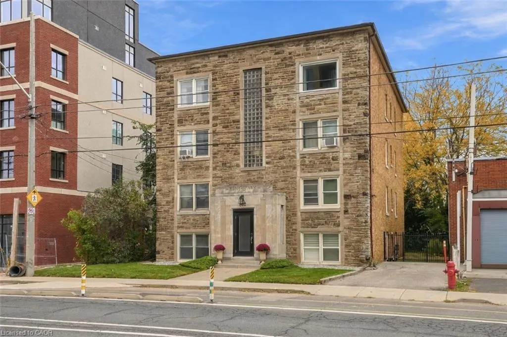 802 King Street W #2
