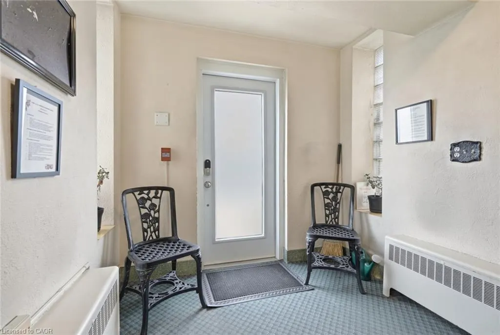802 King Street W #2