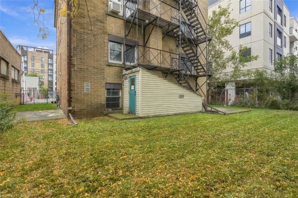 802 King Street W #2