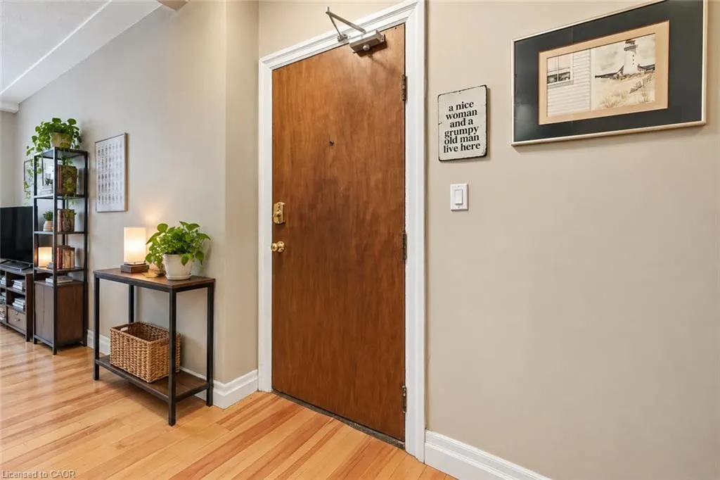 802 King Street W #2