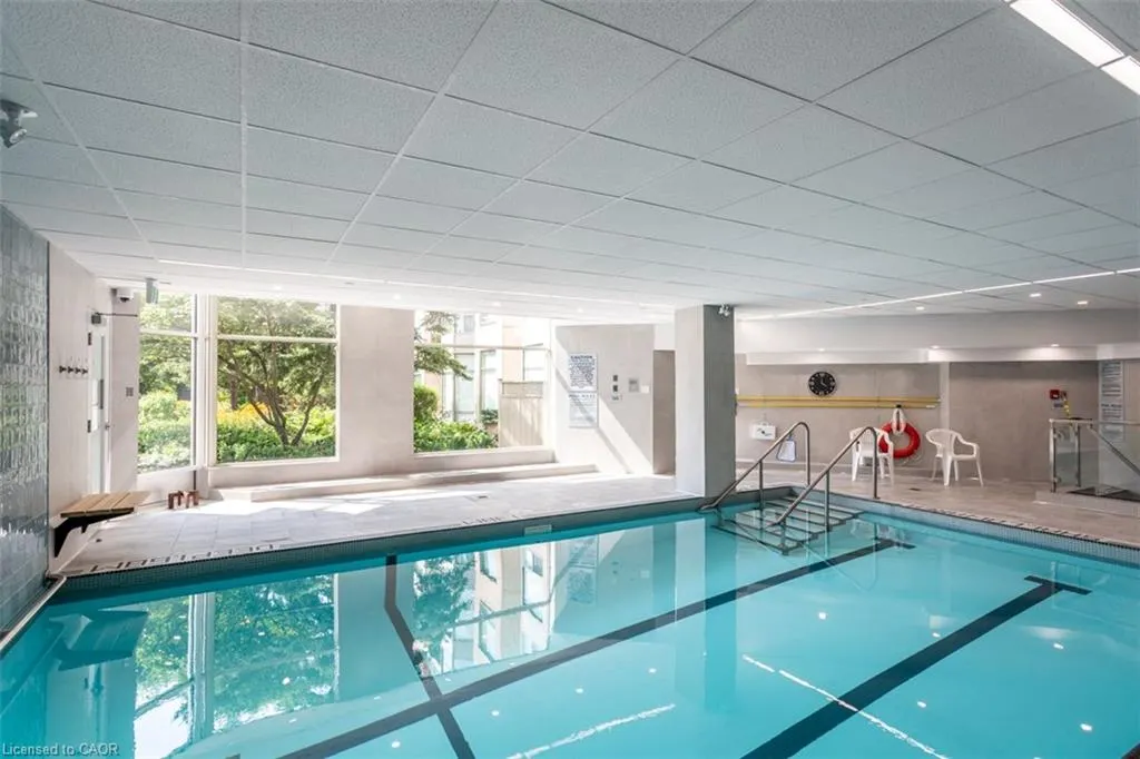 2511 Lakeshore Road W #712