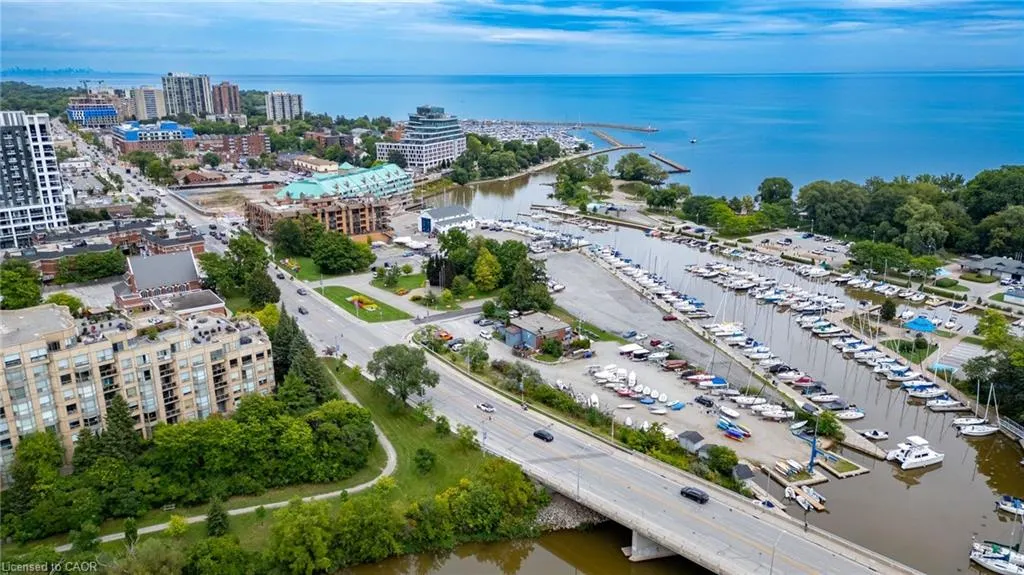 2511 Lakeshore Road W #712