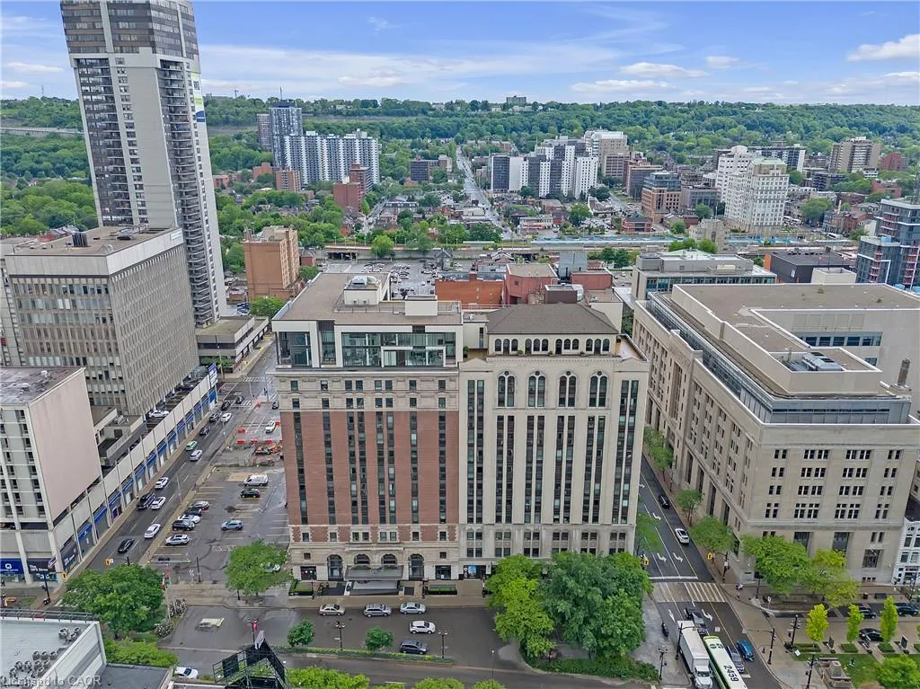 112 King Street E #1006