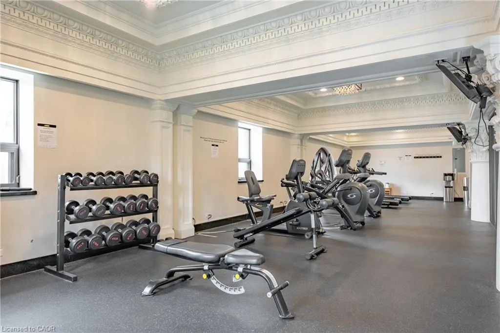 112 King Street E #1006
