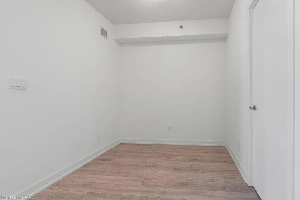 3200 Dakota Common #B906