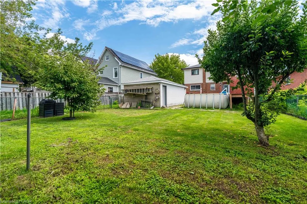 374 Upper Wentworth Street