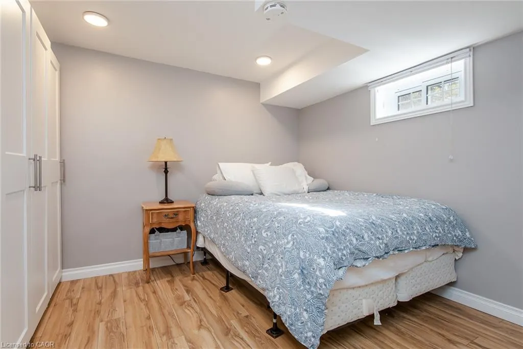 118 Wheatfield Crescent