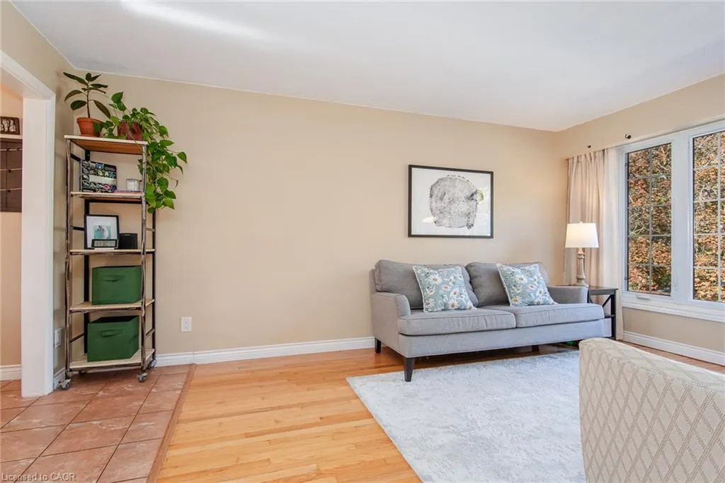 118 Wheatfield Crescent