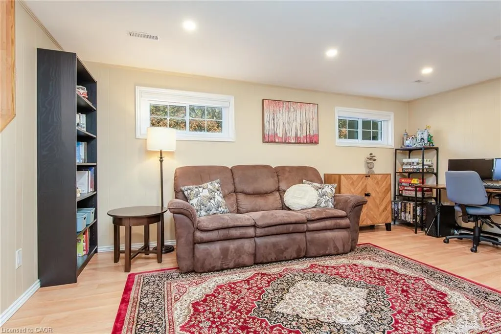 118 Wheatfield Crescent