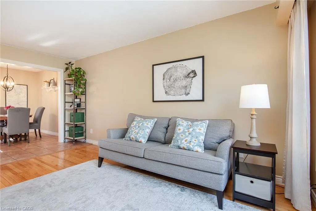118 Wheatfield Crescent