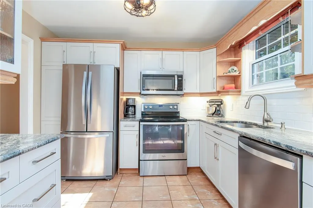 118 Wheatfield Crescent