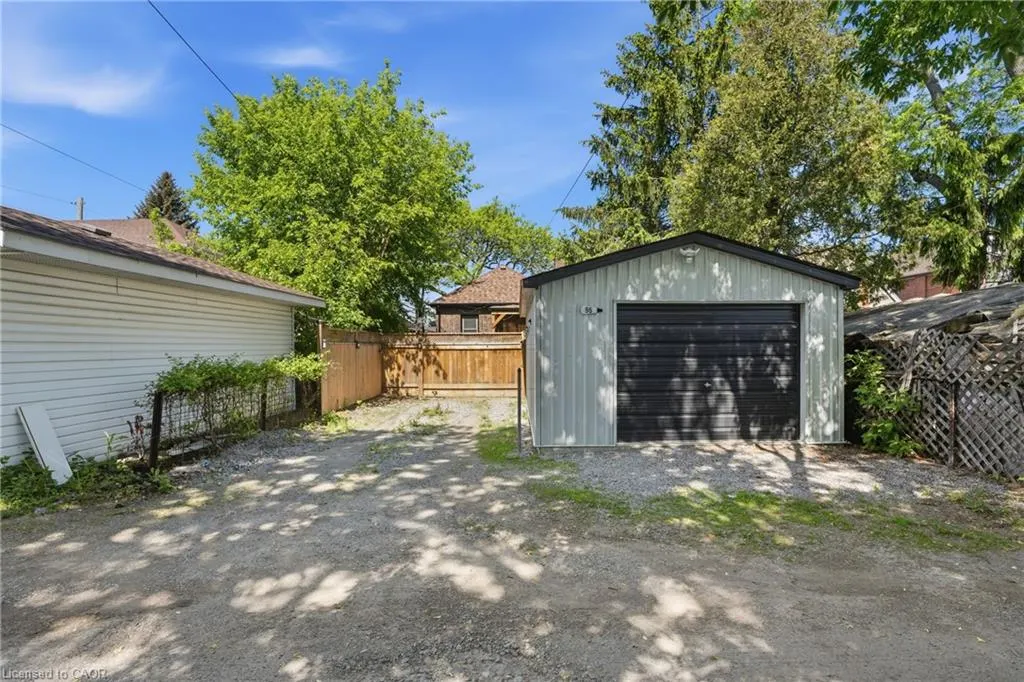 96 Paling Avenue