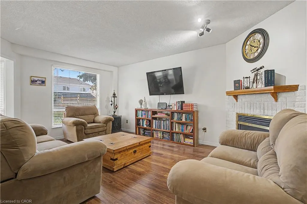 194 Glenvalley Drive
