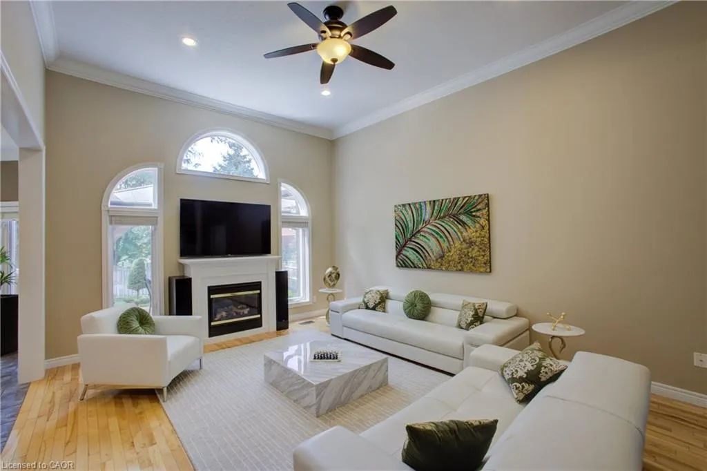 457 Caryndale Drive