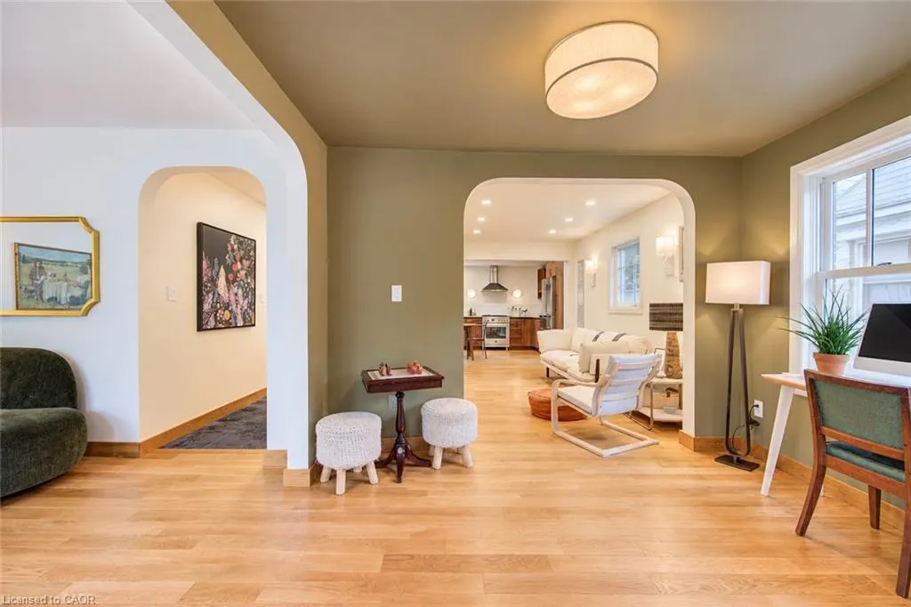 40 Forest Road