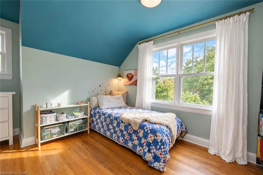 40 Forest Road