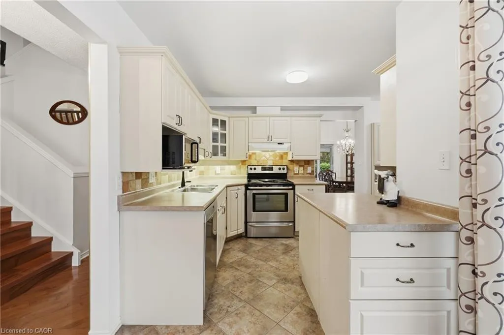 3519 Heritage Lane