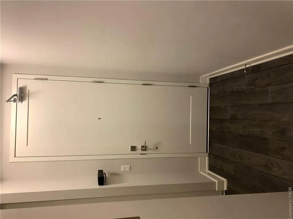 150 Main Street W #411