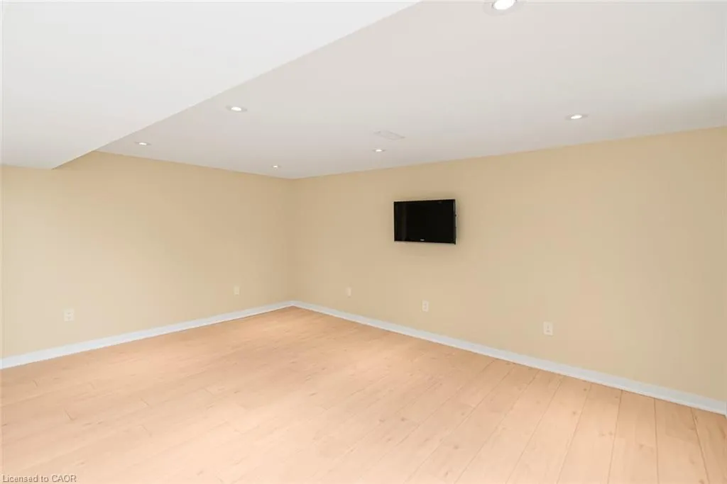 13 Meadowvale Avenue